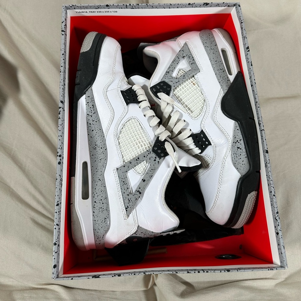 Size 9.5 - Jordan 4 Retro Mid White Cement 2016 840606-192